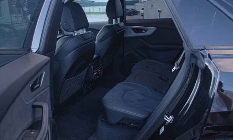 Audi Q8 50TDI Quattro S-line, снимка 7 - Автомобили и джипове - 53244009