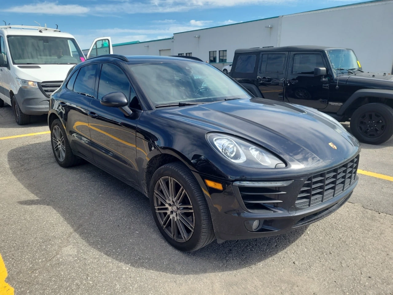 Porsche Macan * CARFAX * АВТО КРЕДИТ * ЦЕНА ДО БГ! - изображение 2