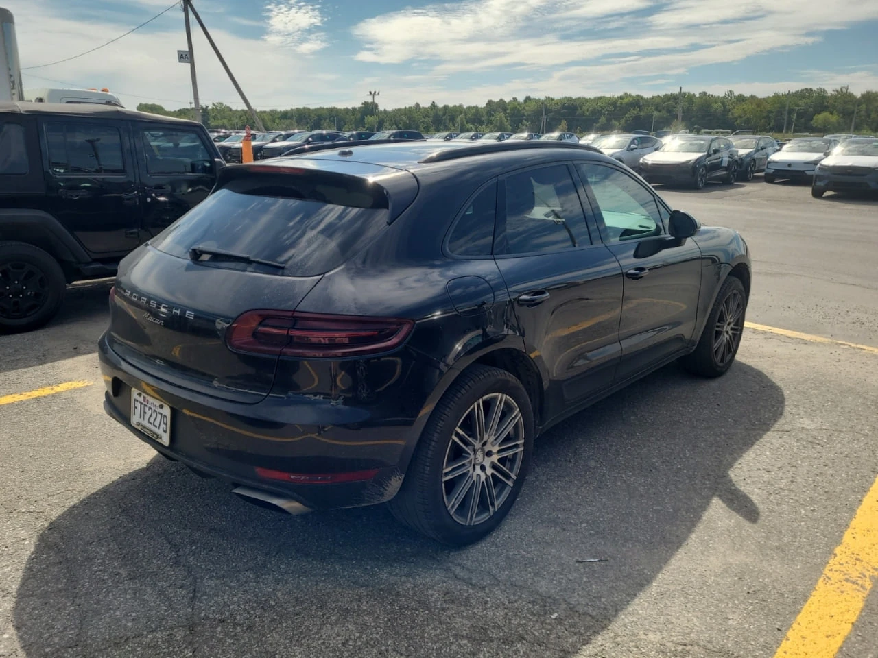 Porsche Macan * CARFAX * АВТО КРЕДИТ * ЦЕНА ДО БГ! - изображение 3