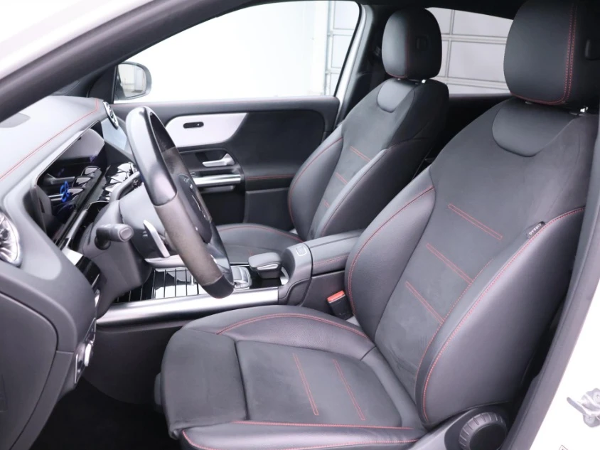 Mercedes-Benz EQA 250 AMG Line - изображение 7