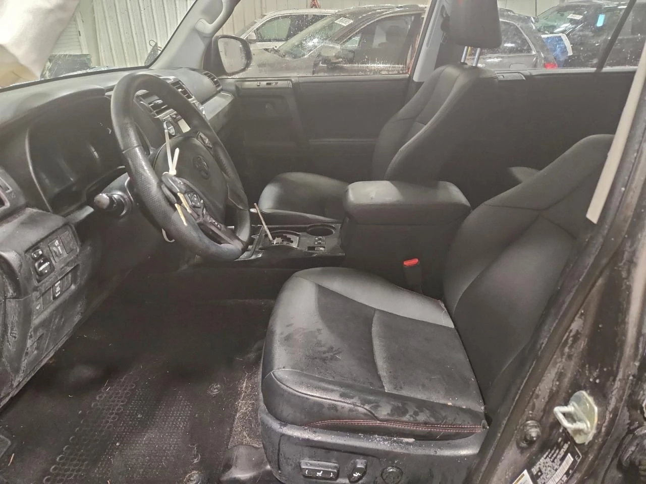 Toyota 4runner SR5 PREMIUM AWD/АВТОФИНАНСИРАНЕ ОТ 600 лв  - изображение 6