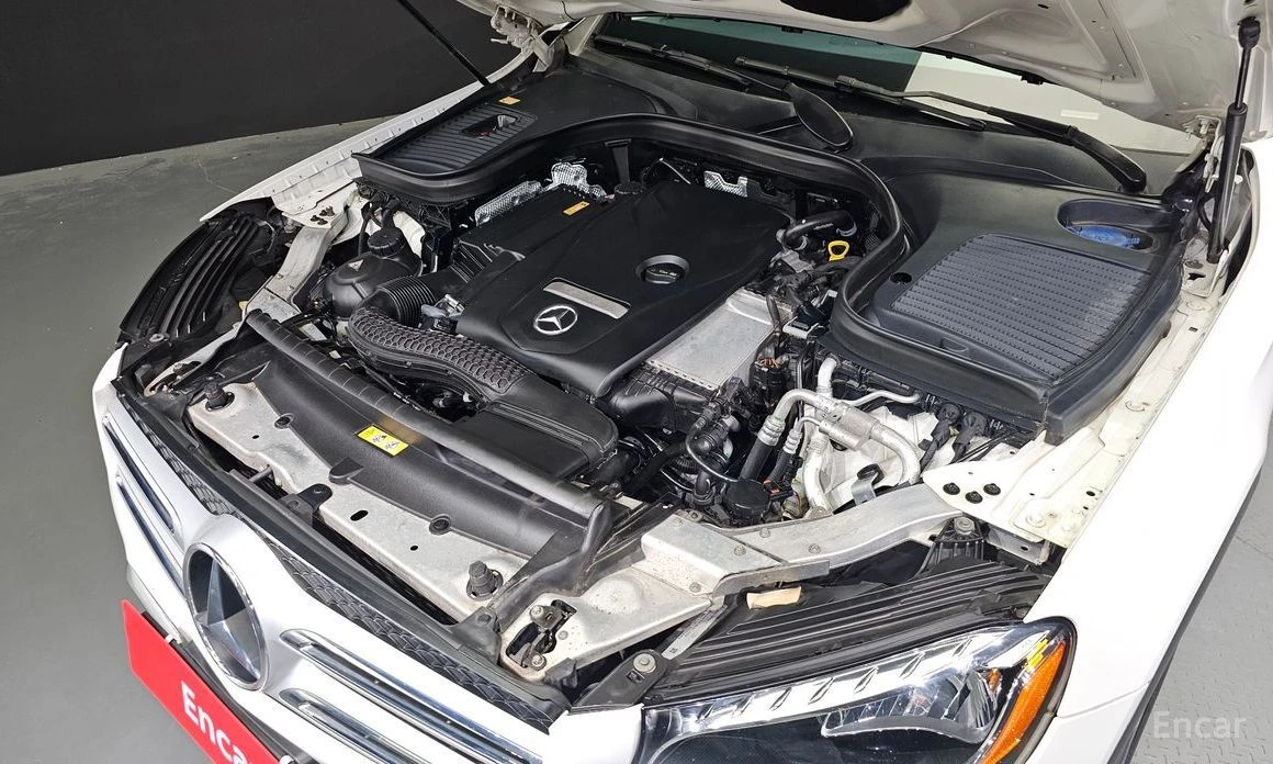 Mercedes-Benz GLC 300  - изображение 6