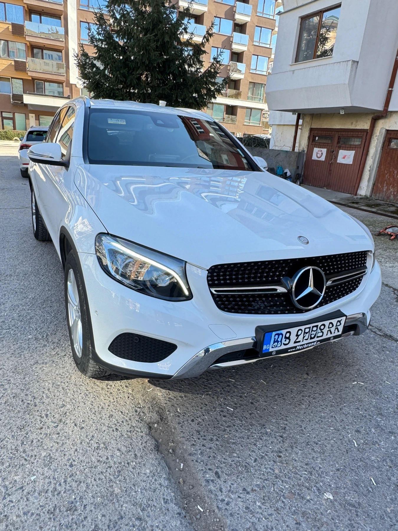 Mercedes-Benz GLC 220D, снимка 3 - Автомобили и джипове - 53774783