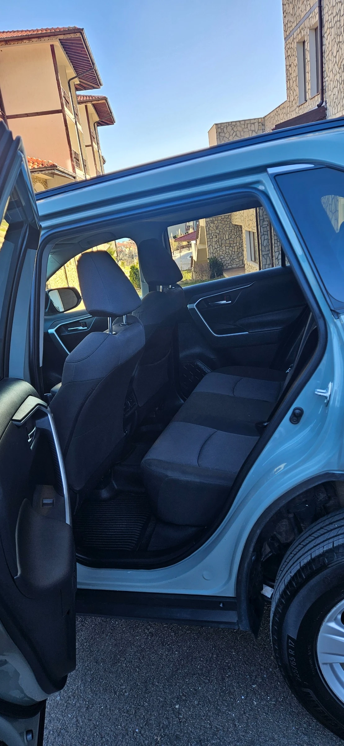 Toyota Rav4 2.5, снимка 9 - Автомобили и джипове - 53786614