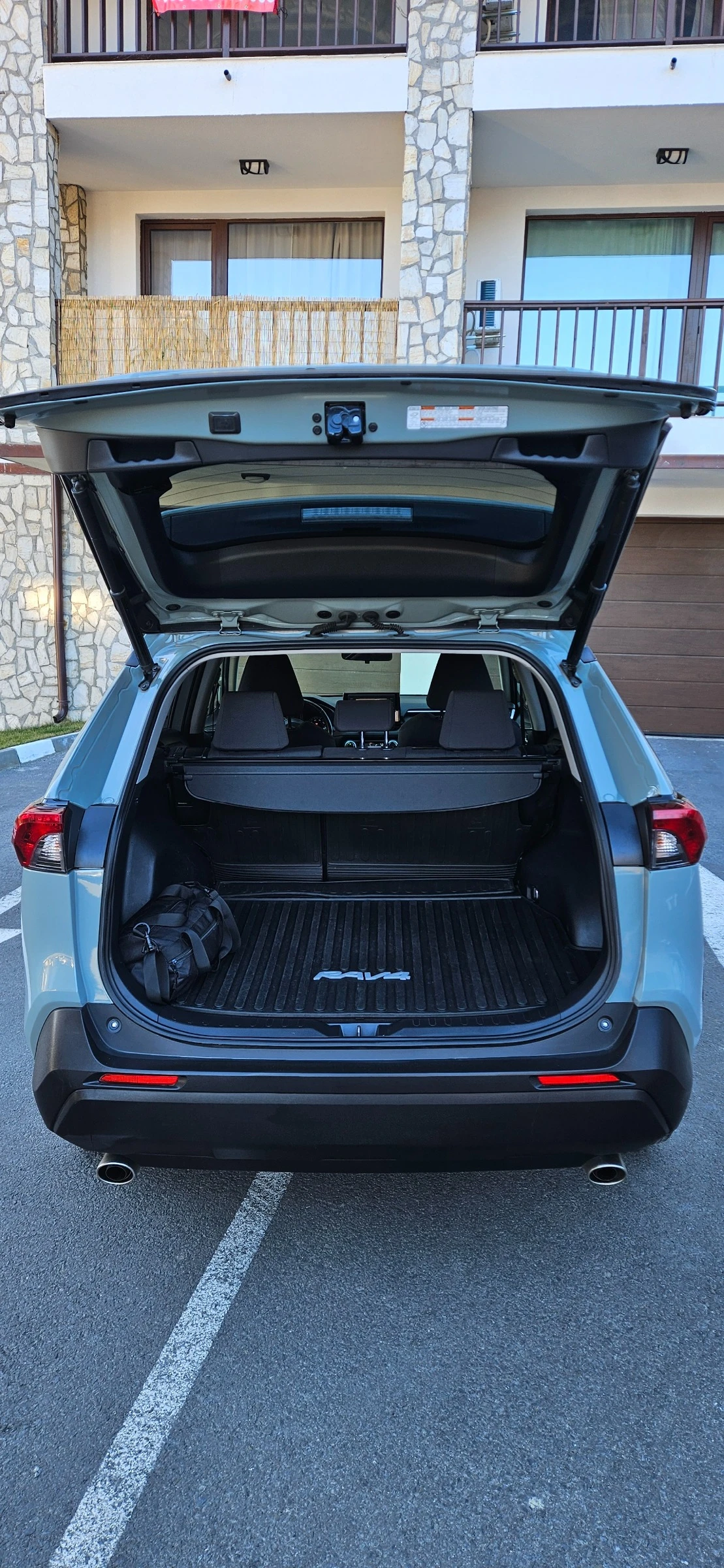 Toyota Rav4 2.5, снимка 6 - Автомобили и джипове - 53786614