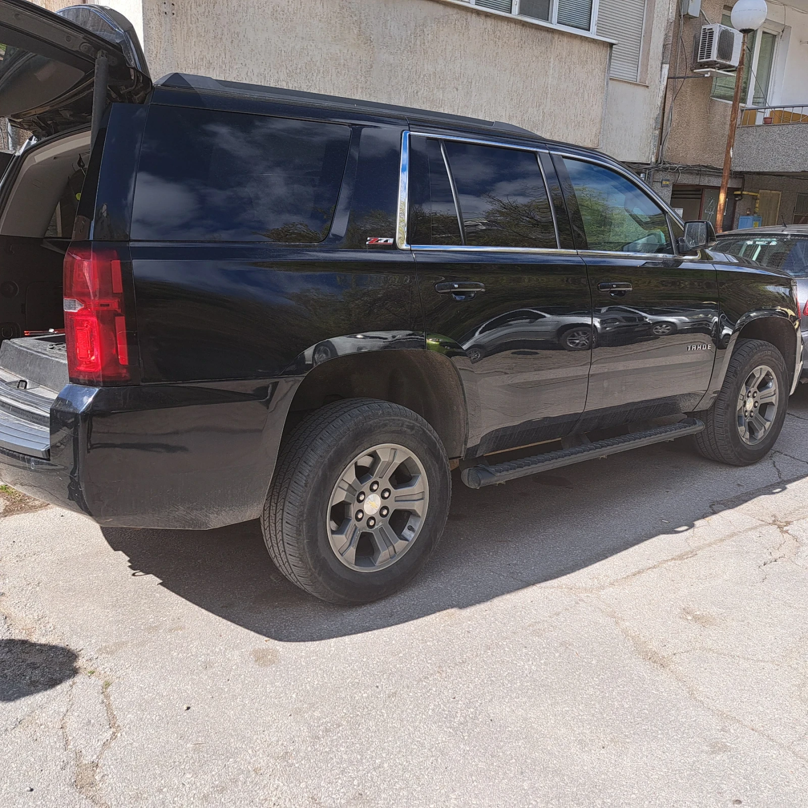 Chevrolet Tahoe Z71, снимка 8 - Автомобили и джипове - 54088172