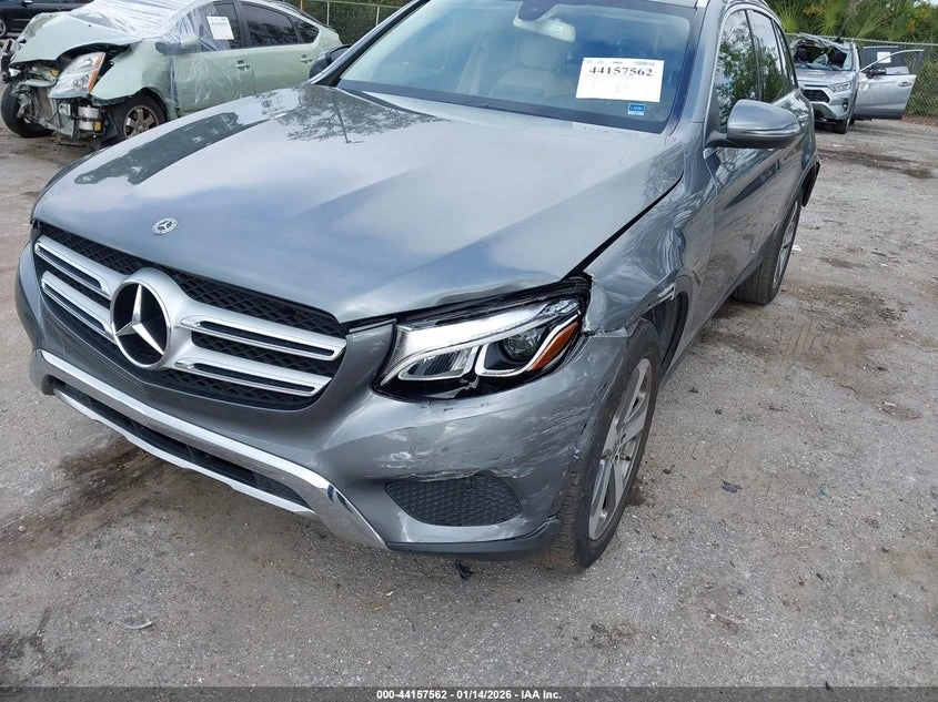 Mercedes-Benz GLC 300 2.0L I-4 DI, DOHC, VVT, TURBO, 241HP 4X2 Drive | Mobile.bg � ����������� 6