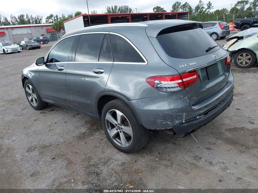 Mercedes-Benz GLC 300 2.0L I-4 DI, DOHC, VVT, TURBO, 241HP 4X2 Drive | Mobile.bg � ����������� 3
