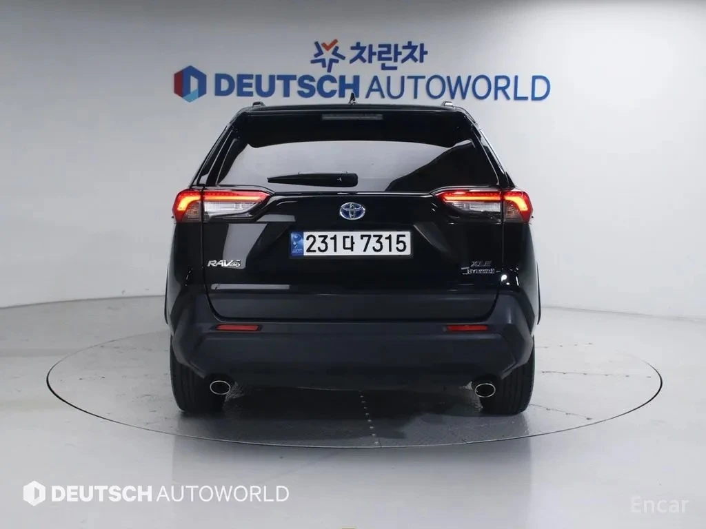 Toyota Rav4 5th Generation 2.5 Hybrid 2WD| DISTRONIC| MEMORY, снимка 2 - Автомобили и джипове - 54682451