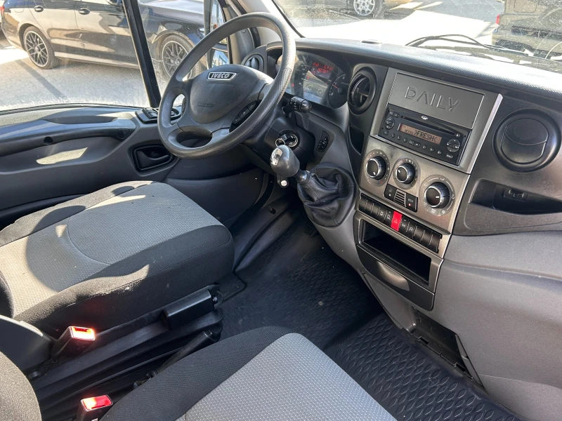 Iveco Daily 40C13 до 3.5т. Хладилен + Клима , снимка 11 - Бусове и автобуси - 49097295