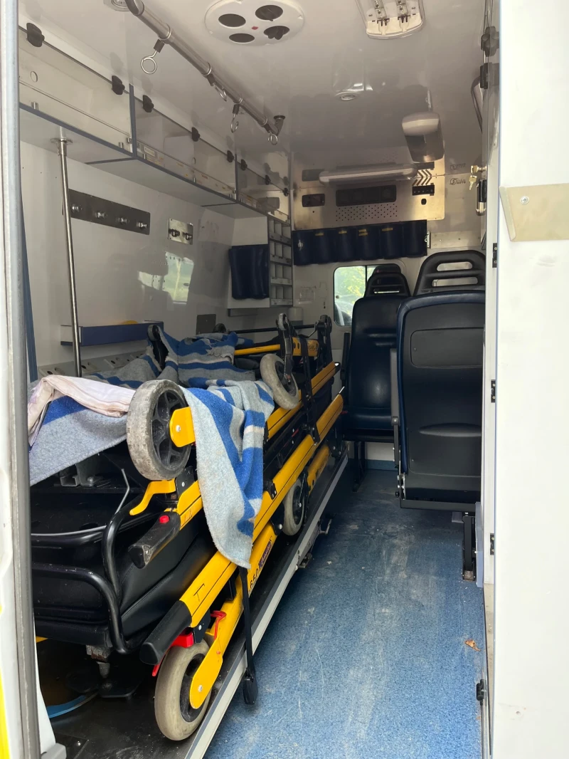 Mercedes-Benz 316, снимка 2 - Бусове и автобуси - 52216960