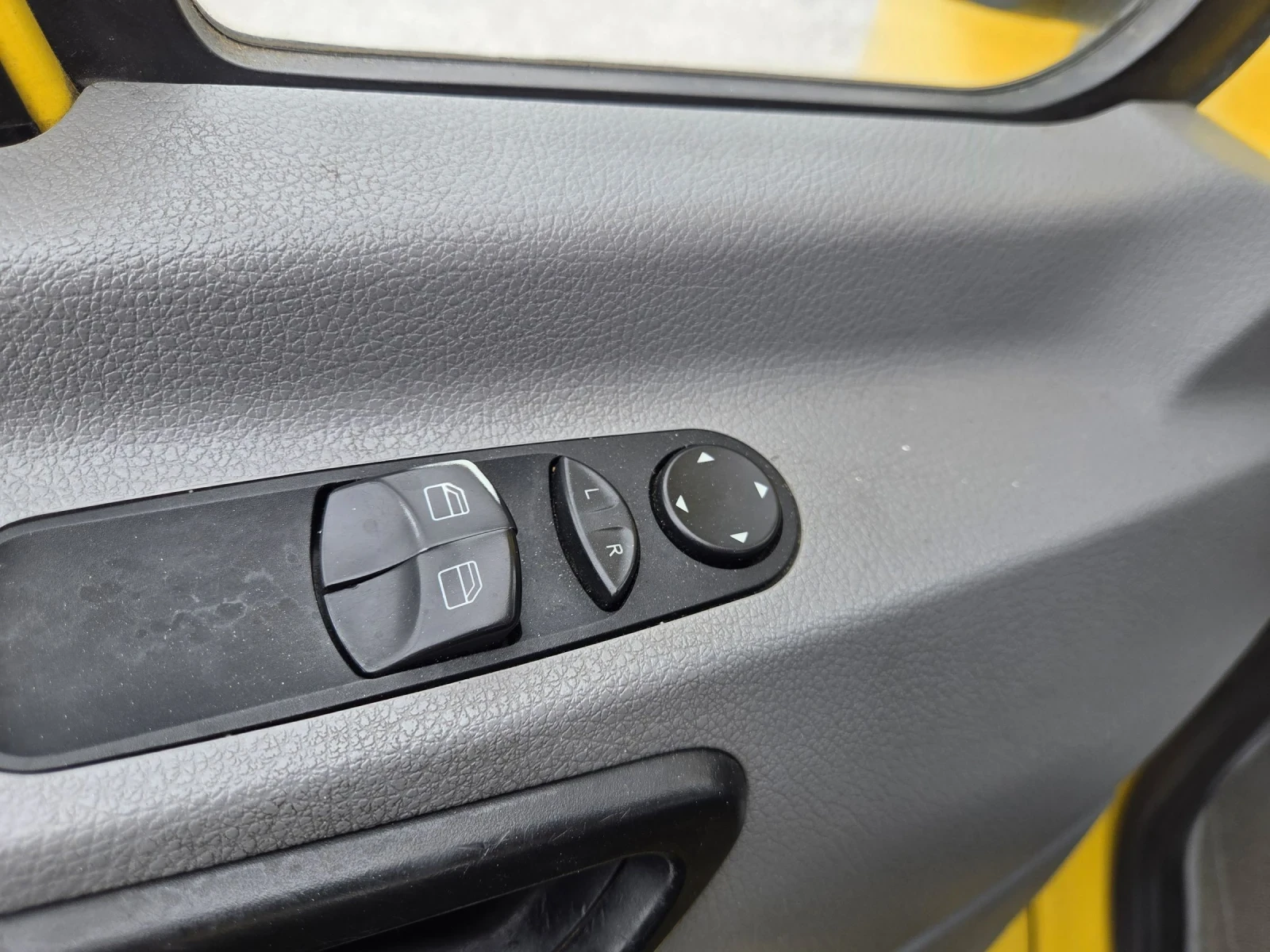 Mercedes-Benz Sprinter 516 CDI, Клима, 5.10 метра, До 3.5 тона, 126919 км, снимка 12 - Бусове и автобуси - 54033514