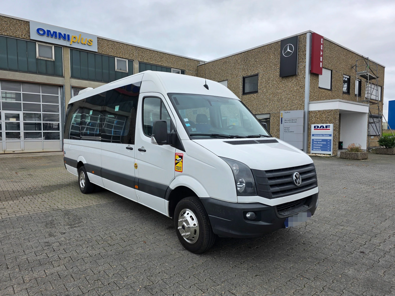 VW Crafter с подемник - EEV -22+ 1 Дължина 7.34 м