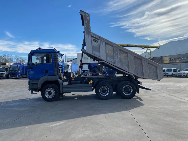 Man Tga 40400 км, използван за заместващ самосвал 33.360, снимка 4 - Камиони - 52389690