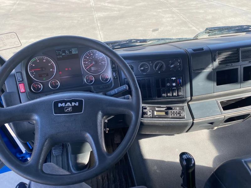 Man Tga 40400 км, използван за заместващ самосвал 33.360, снимка 12 - Камиони - 52389690