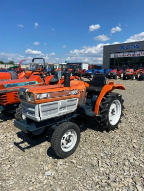 Трактор Kubota, снимка 1