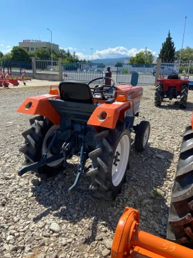 Трактор Kubota, снимка 3