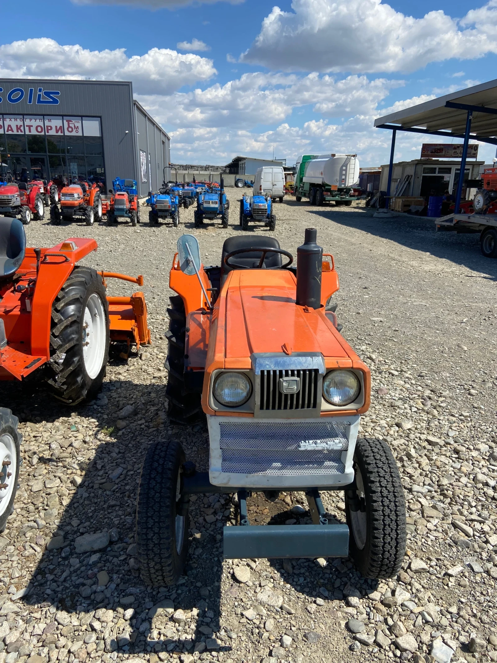 Трактор Kubota, снимка 8 - Селскостопанска техника - 55298495