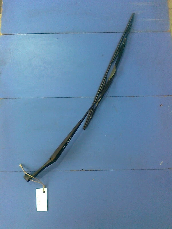 рамо чистачка предно ляво за Мицубиши Колт (1)