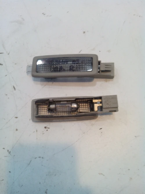 Преден страничен плафон за Рено Лагуна (ляв и десен)