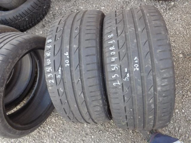 Гуми Летни 235/40R18, снимка 2 - Гуми и джанти - 21434920