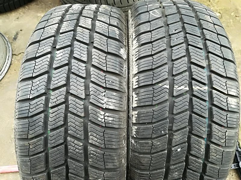 Гуми Зимни 195/50R15, снимка 1 - Гуми и джанти - 24204680