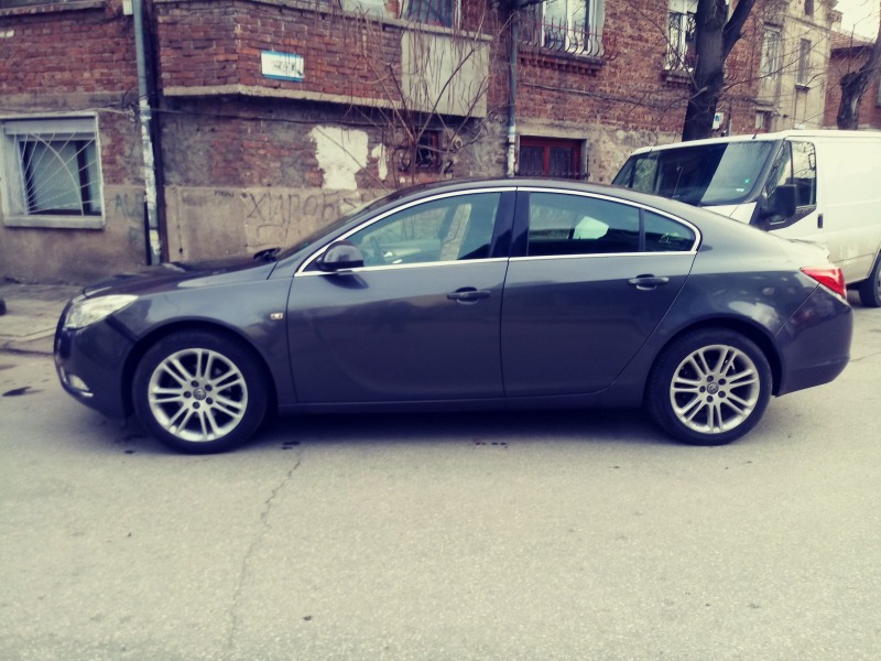 Opel Insignia, снимка 5 - Автомобили и джипове - 46794006