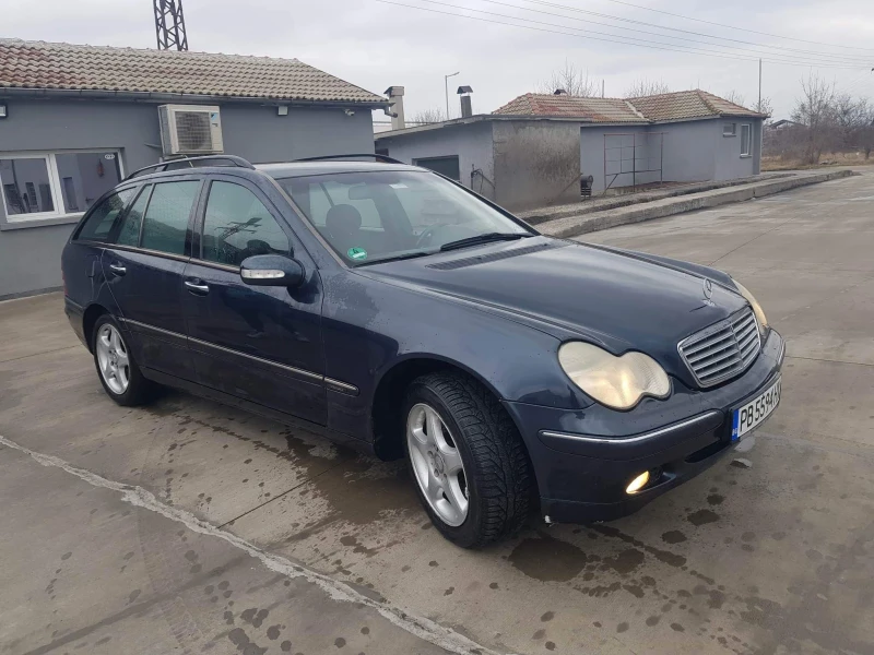 Mercedes-Benz C 270 2.7, снимка 3 - Автомобили и джипове - 47359046