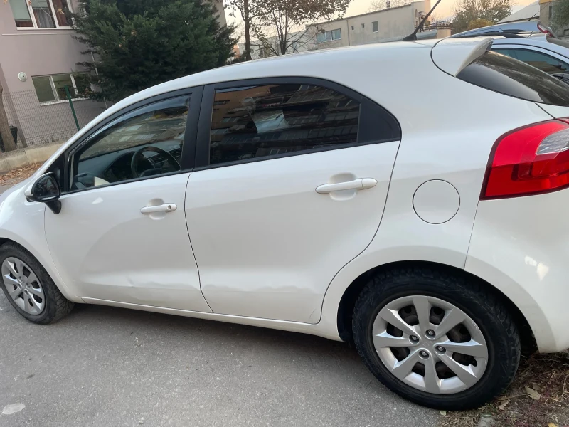 Kia Rio 1.1CRDI, снимка 4 - Автомобили и джипове - 51927686