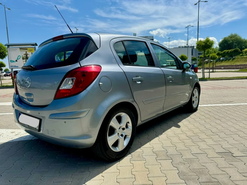 Opel Corsa D 1.2, снимка 4 - Автомобили и джипове - 52500075