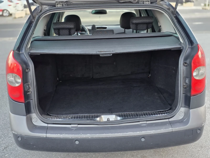 Renault Laguna 2.0i ГАЗ 130 к.с. , снимка 9 - Автомобили и джипове - 52845922