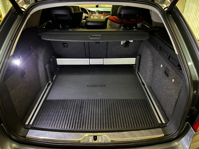 Skoda Superb, снимка 4 - Автомобили и джипове - 52859746