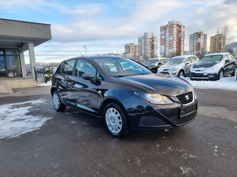 Seat Ibiza 1.4I, снимка 8 - Автомобили и джипове - 53077432