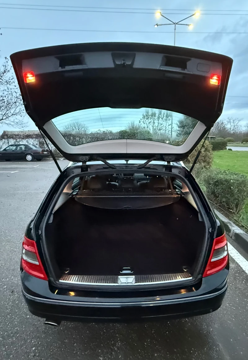 Mercedes-Benz C 220 646 Авангард Автоматик, снимка 9 - Автомобили и джипове - 53481938