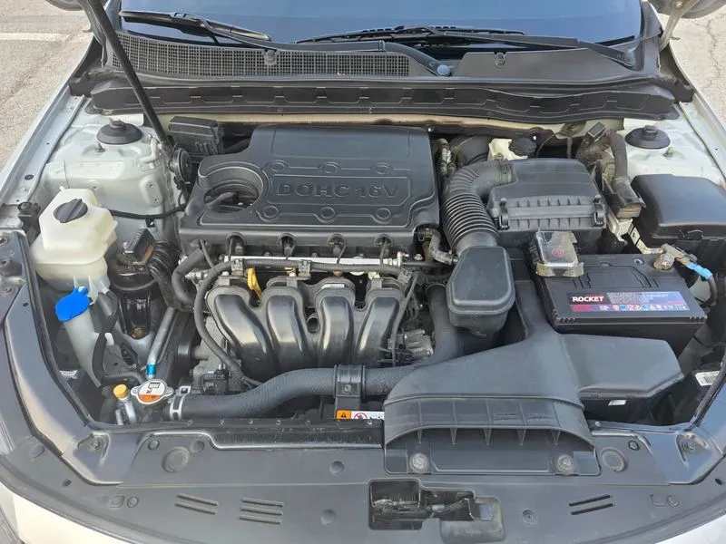 Kia K5 2.0, снимка 6 - Автомобили и джипове - 54262491