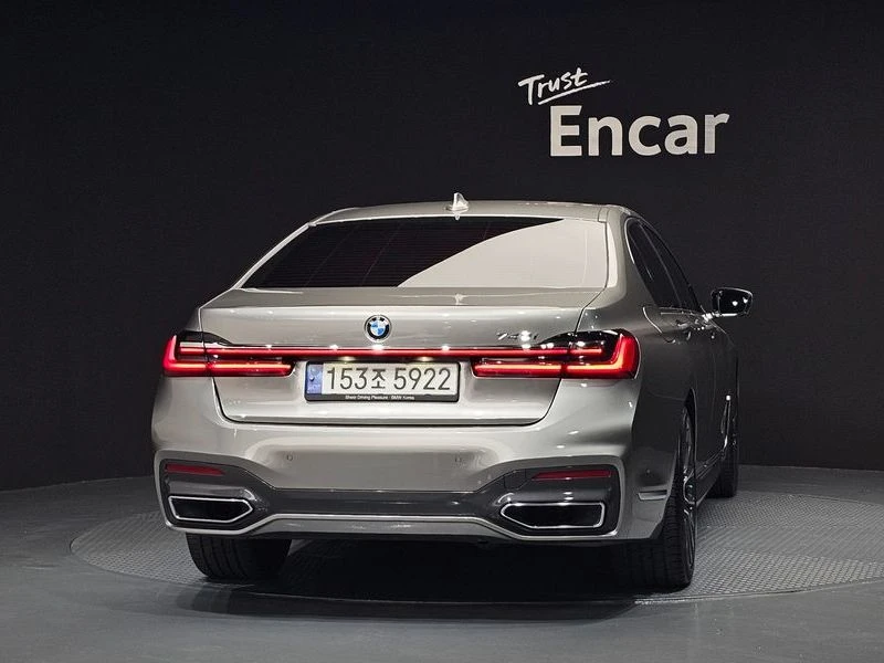 BMW 740 740i M Sport| 326к.с.| ВКЛ.ТЕХНОТЕСТ, снимка 4 - Автомобили и джипове - 55571385