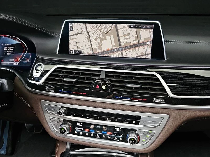 BMW 740 740i M Sport| 326к.с.| ВКЛ.ТЕХНОТЕСТ, снимка 13 - Автомобили и джипове - 55571385