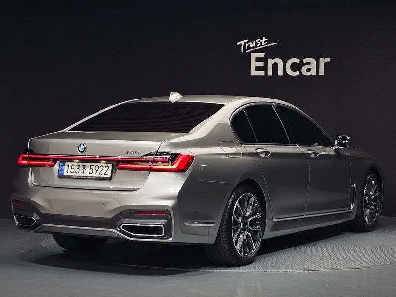 BMW 740 740i M Sport| 326к.с.| ВКЛ.ТЕХНОТЕСТ, снимка 2 - Автомобили и джипове - 55571385