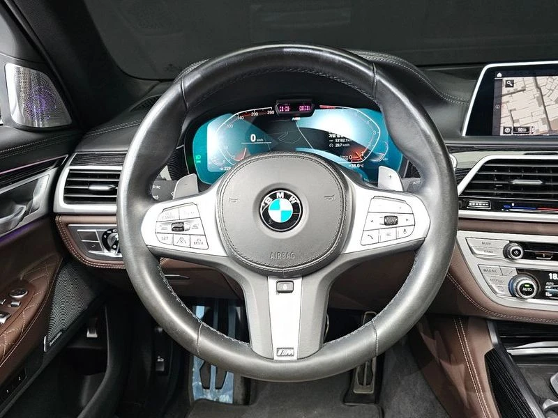 BMW 740 740i M Sport| 326к.с.| ВКЛ.ТЕХНОТЕСТ, снимка 12 - Автомобили и джипове - 55571385