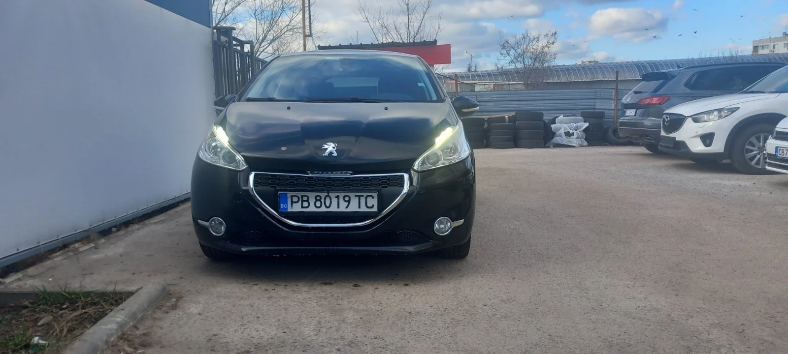 Peugeot 208 1.6  - [1] 