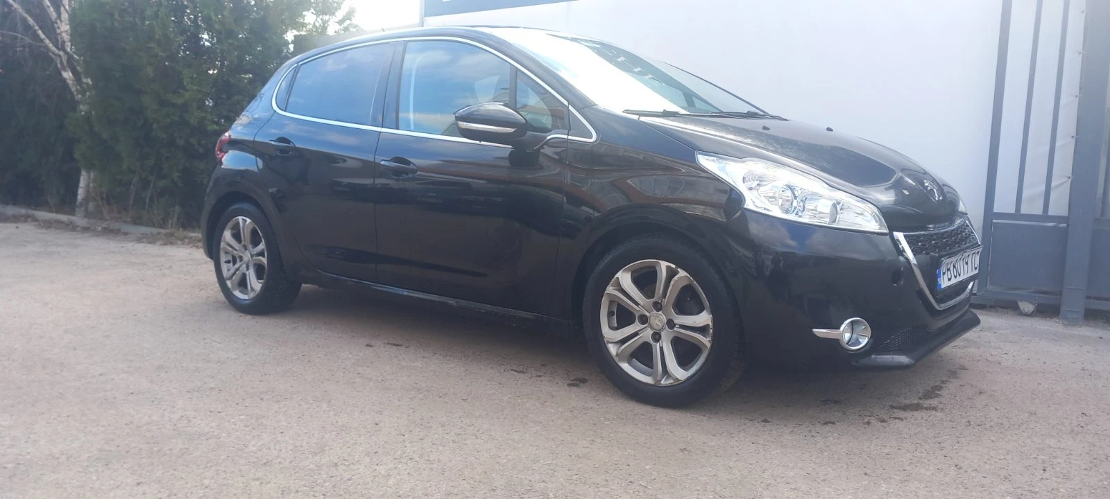 Peugeot 208 1.6  - изображение 5