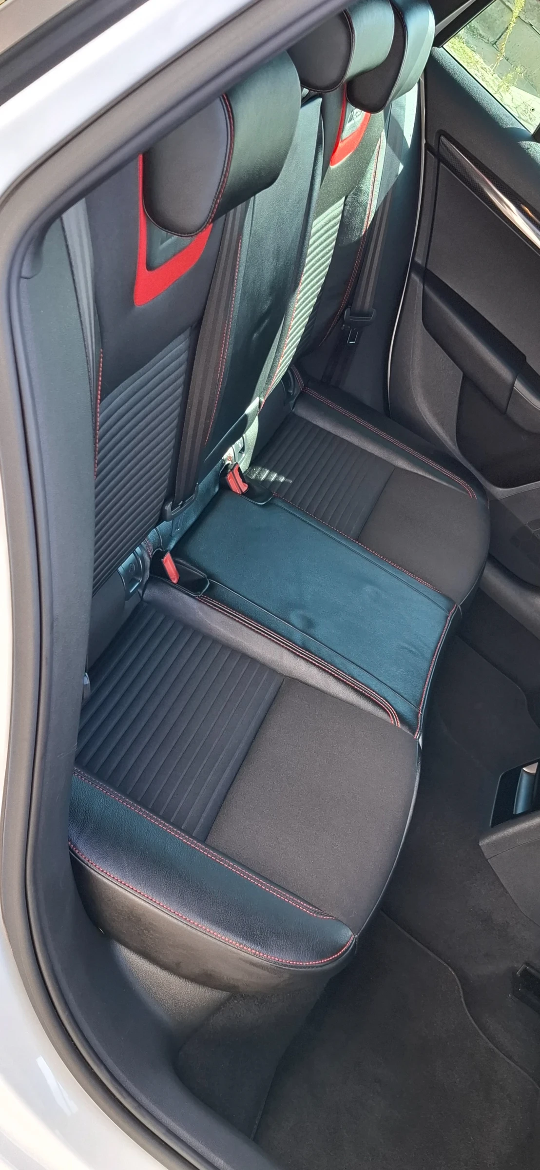 Skoda Octavia 2.0 VRS 220KC      | Mobile.bg   17