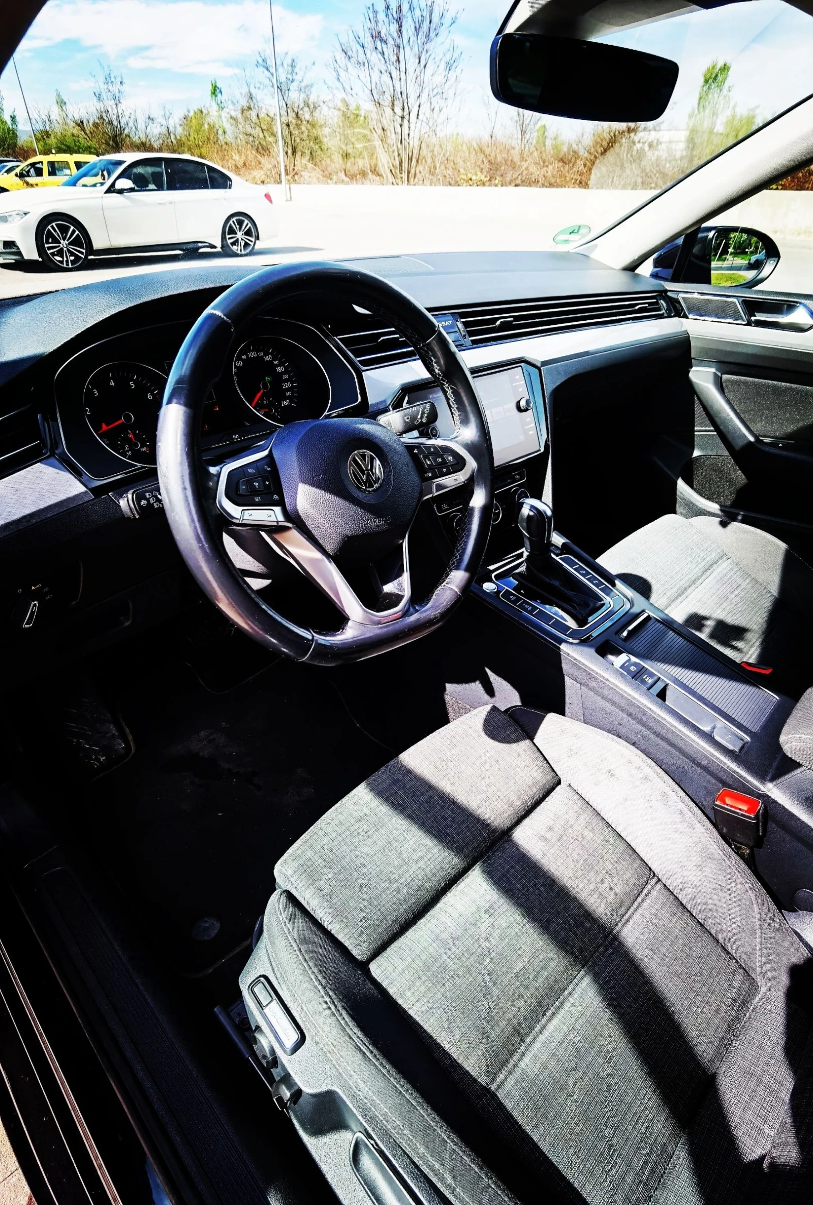 VW Passat Business 2.0 TSI OPF DSG 7 - изображение 6