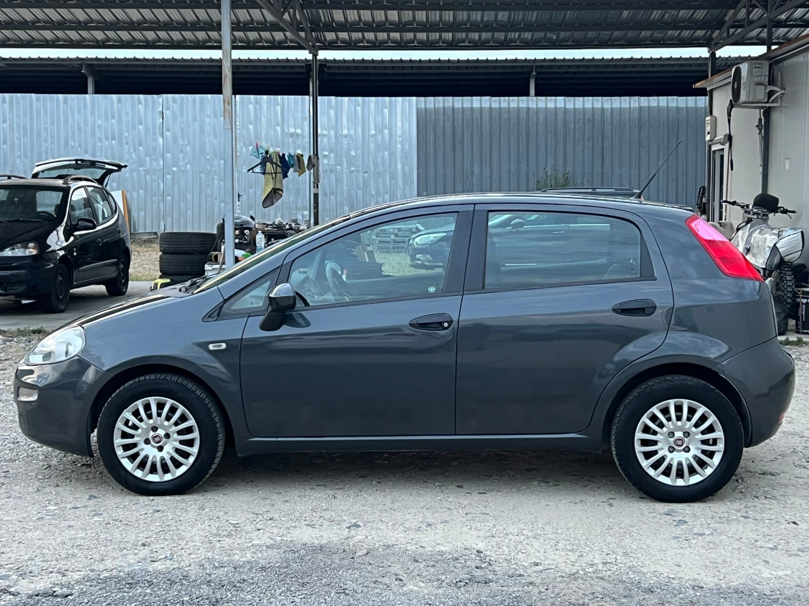 Fiat Punto 1.4i-78к.с.-GPL/ EURO6B/ ИТАЛИЯ - изображение 8