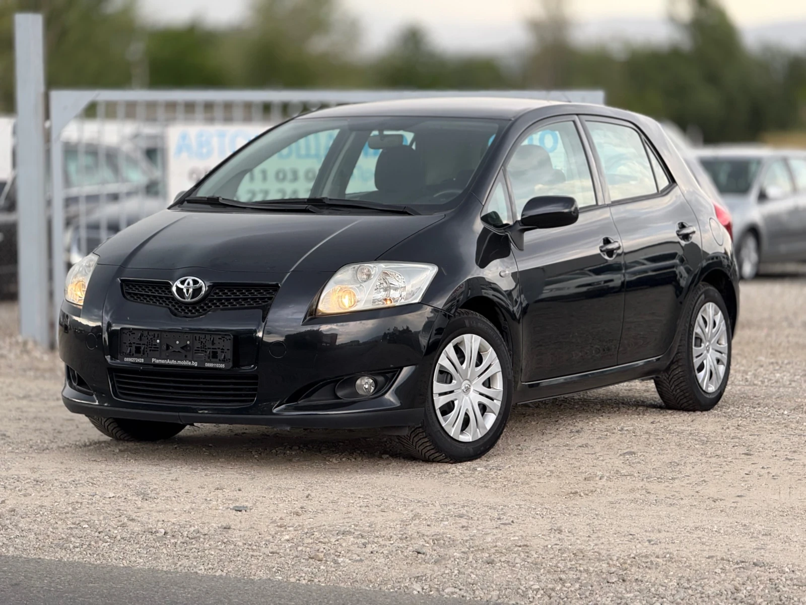 Toyota Auris 1.4 i LIZING - изображение 3
