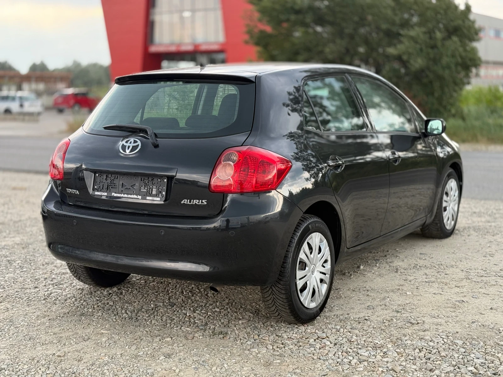 Toyota Auris 1.4 i LIZING - изображение 6