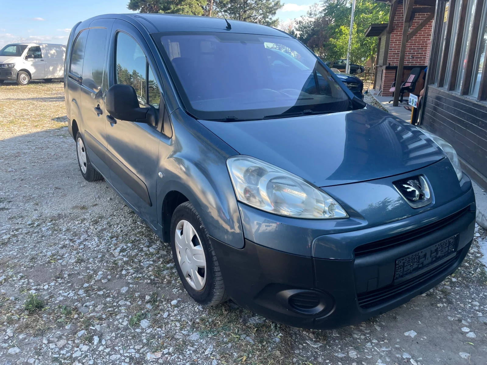 Peugeot Partner 1.6hdi MAXI - изображение 6