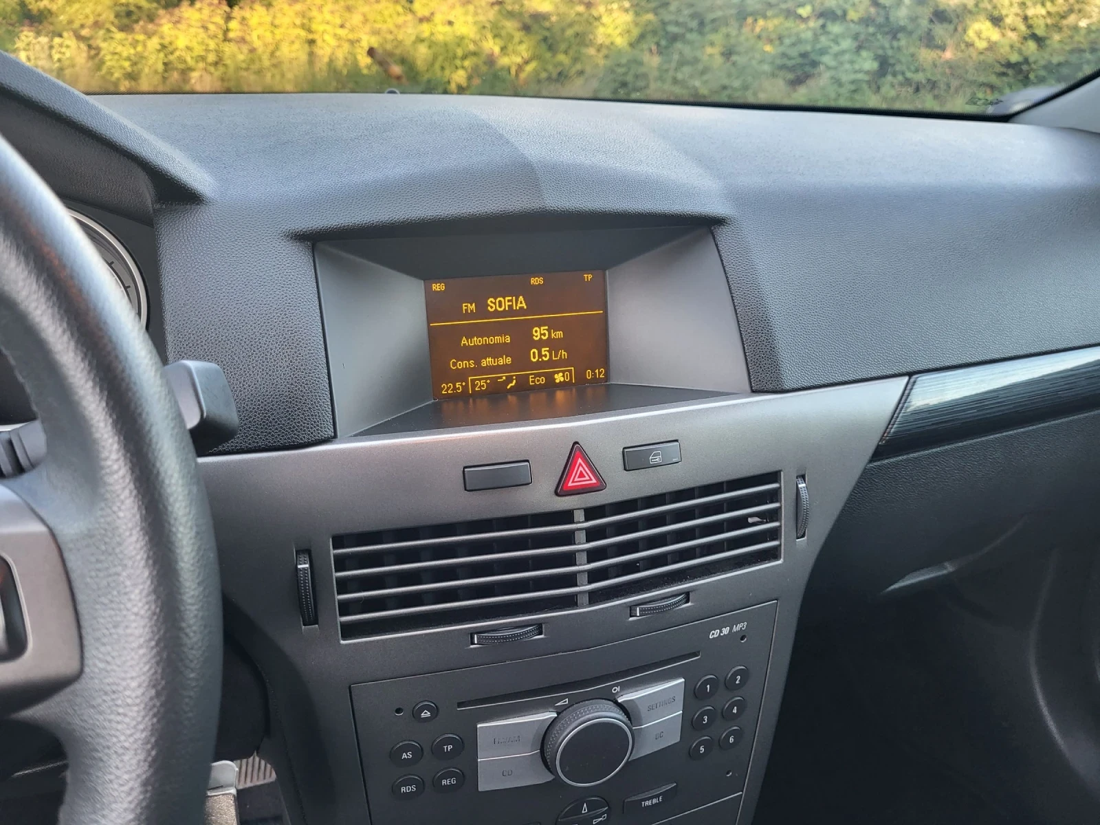 Opel Astra GTC 52000KM - изображение 10