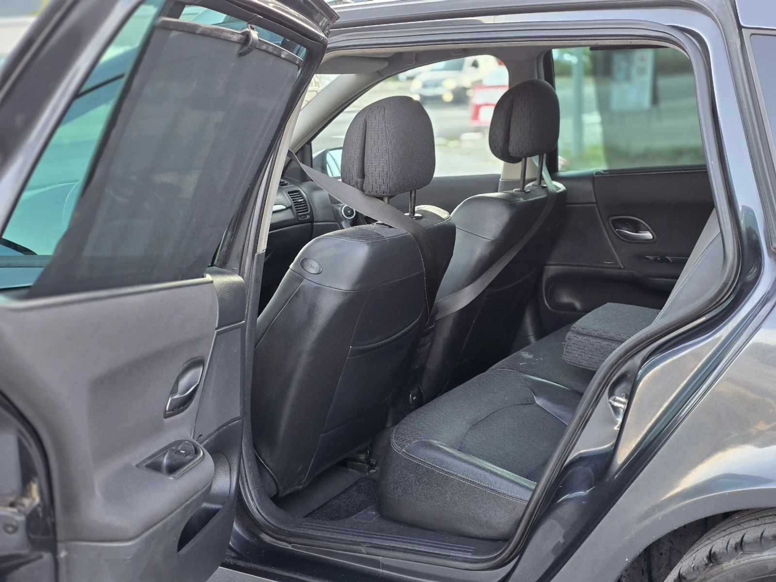 Renault Laguna 2.0i ГАЗ 130 к.с.  - изображение 8