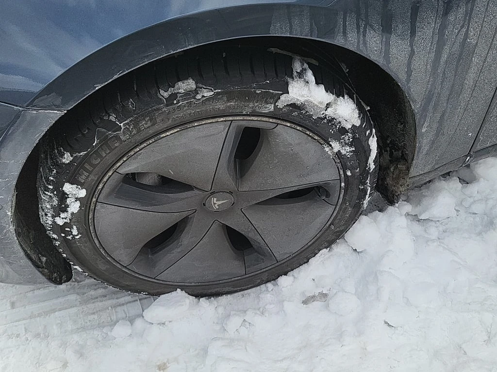 Tesla Model 3 * LONG RANGE * CARFAX * ��� ������������ ������ | Mobile.bg � ����������� 6